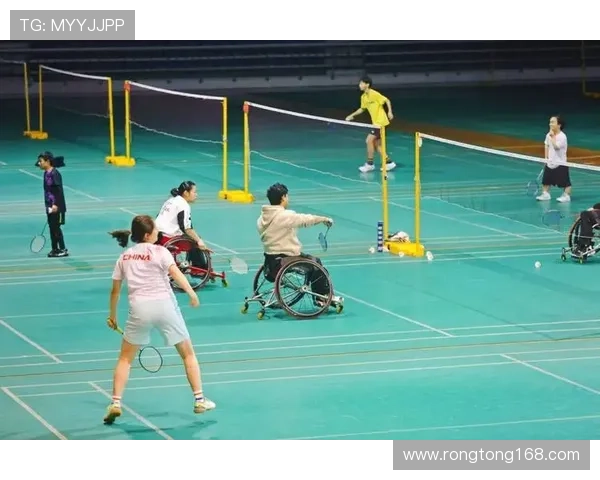 重庆羽毛球队状态引发热议球迷对表现和未来发展各抒己见